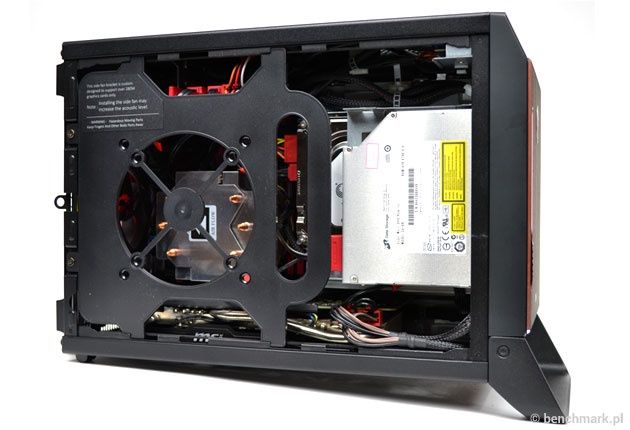 MSI Nightblade lewy bok