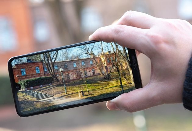 Moto G7 Plus wyświetlacz