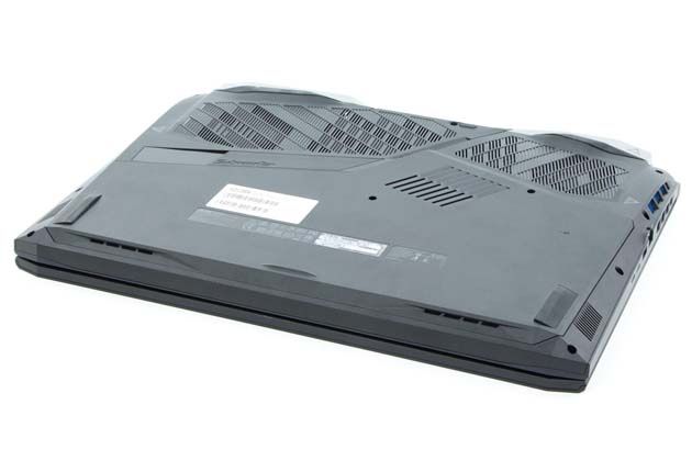 Acer Helios 500 spód