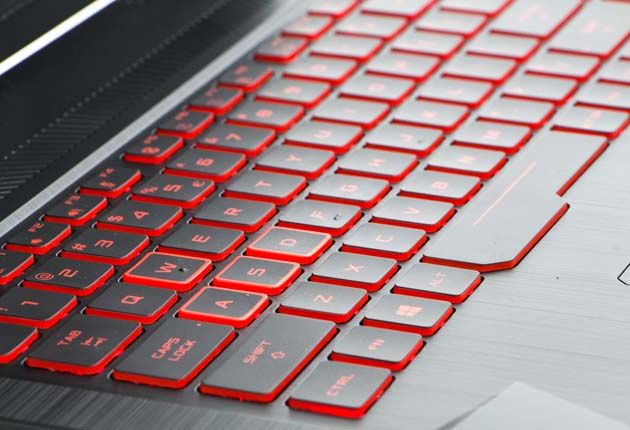 Asus TUF Gaming FX705 klawiatura