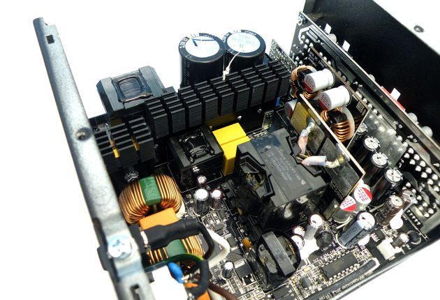Chieftronic PowerPlay Gold GPU-750FC