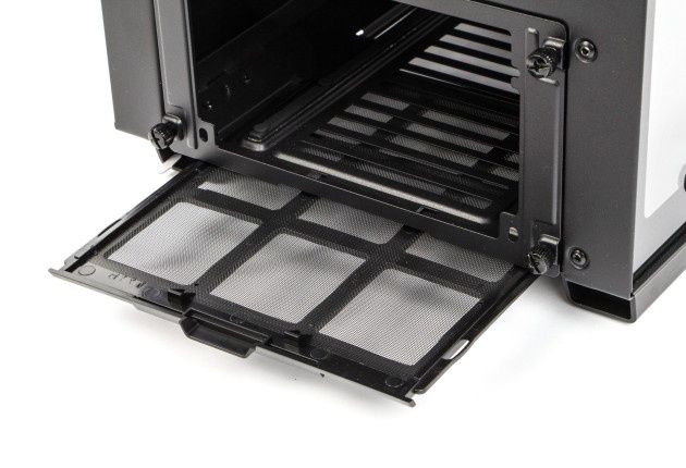 NZXT H700i filtr zasilacz