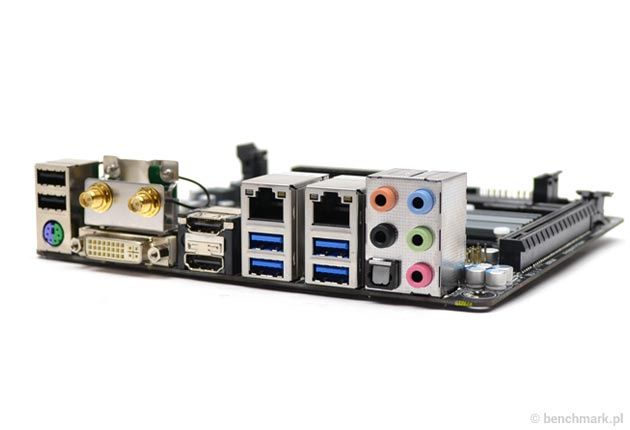 Gigabyte GA-H97N-WIFI tylny panel