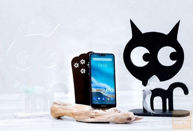 Nokia 7.1 lifestyle