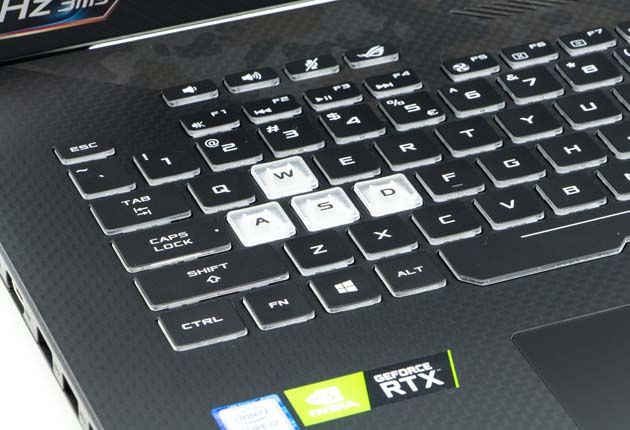ASUS ROG Strix Scar II (GL704GW-EV002T) WASD