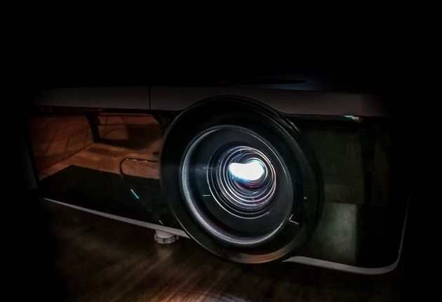 Ricoh PJ WU5570 lampa świeci