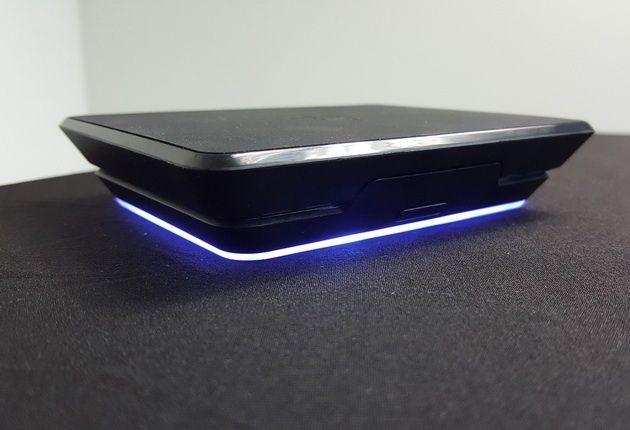 Razer Phone 2 - opcjonalna składana ładowarka bezprzewodowa