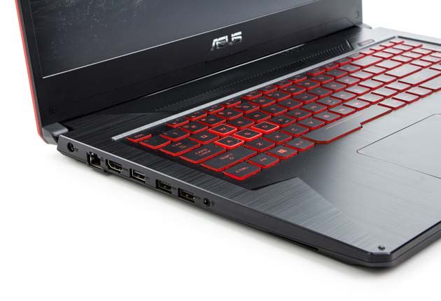 Asus TUF Gaming FX705GD-EW070 lewy bok