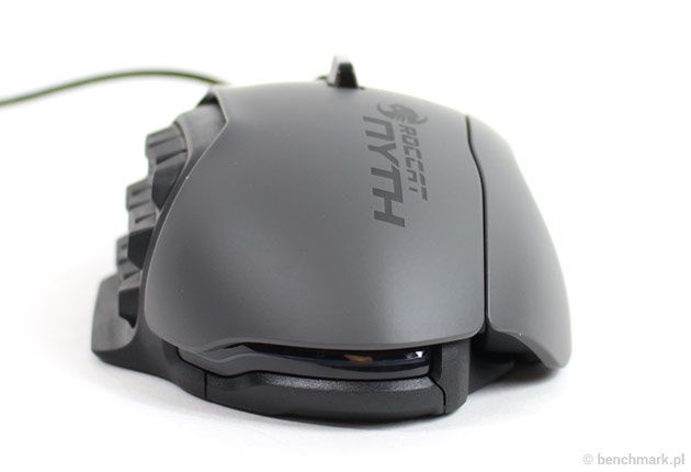 Roccat Nyth - ergonomiczny kształt