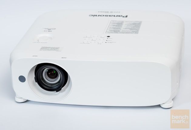 Panasonic PT-VZ570N widok bok góra