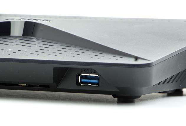 D-Link EXO AC2600 port USB 3.0