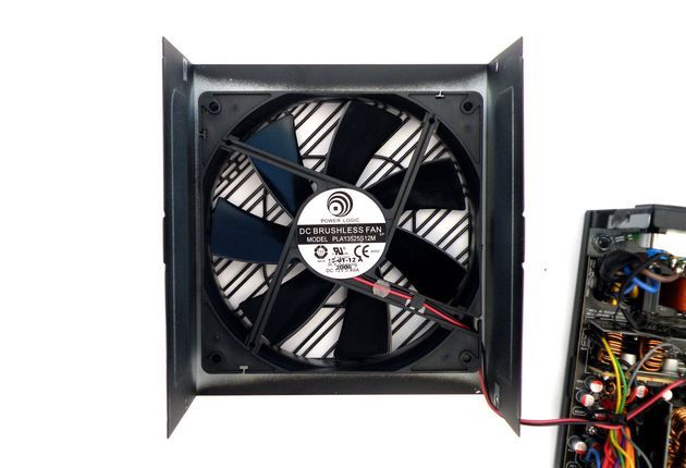 FSP Hydro GE 650 W - wnętrze