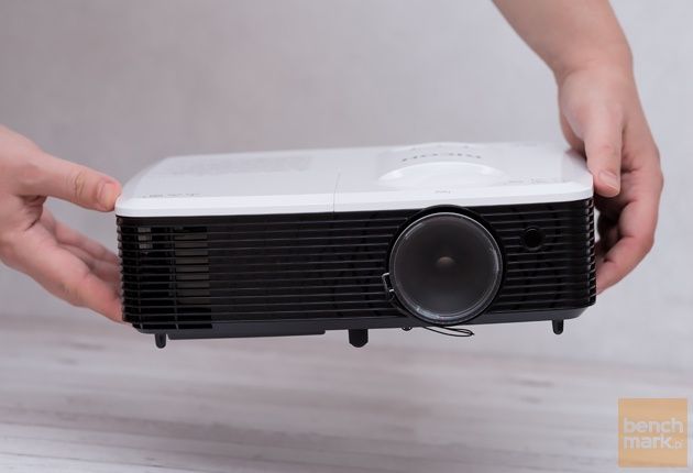 Ricoh PJ WX2440 dłonie