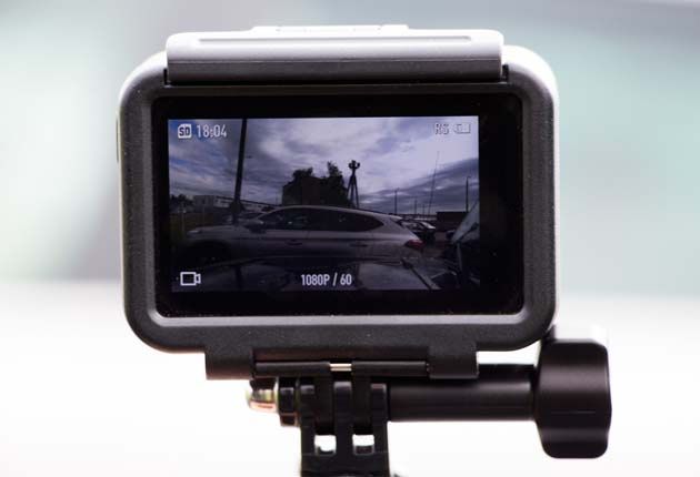 DJI Osmo Action - podgląd nagrania na tylnym ekranie