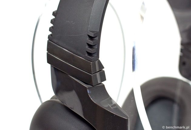 Polk Audio Striker P1 - rozsuwanie