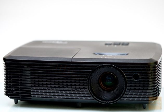Optoma X340 - widok przód bok