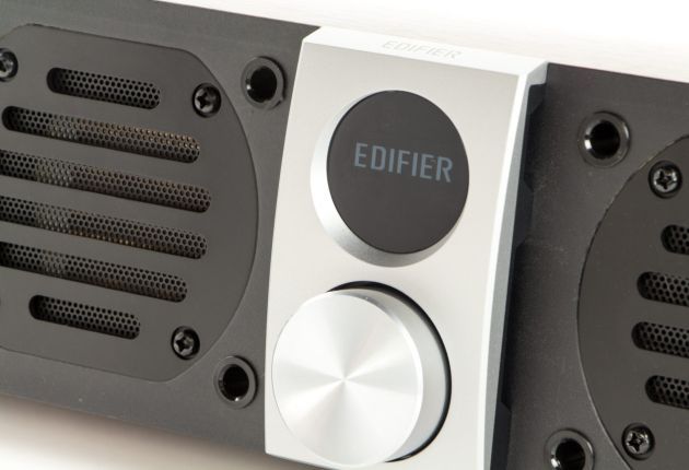 Edifier S70DB panel sterowania
