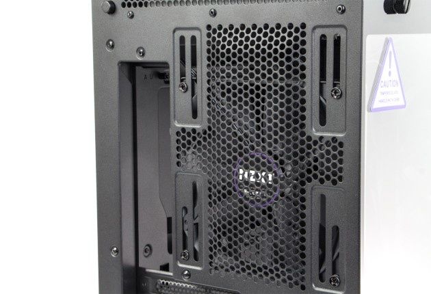 NZXT H700i tylny wentylator regulacja