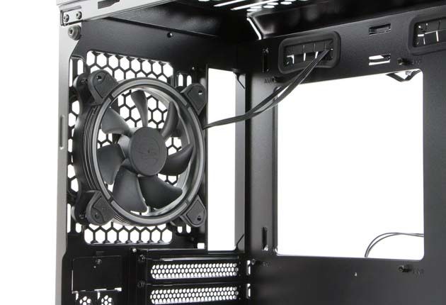 SilentiumPC Armis AR7 TG RGB