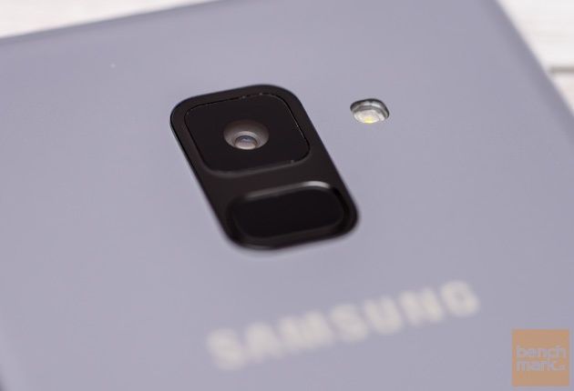 Samsung Galaxy A8 (2018) tylny aparat