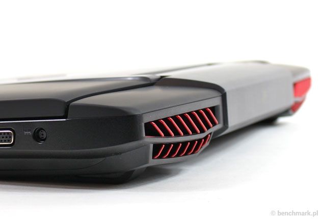 Asus G751JY wylot powietrza