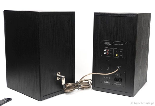 Edifier R2730DB - tył