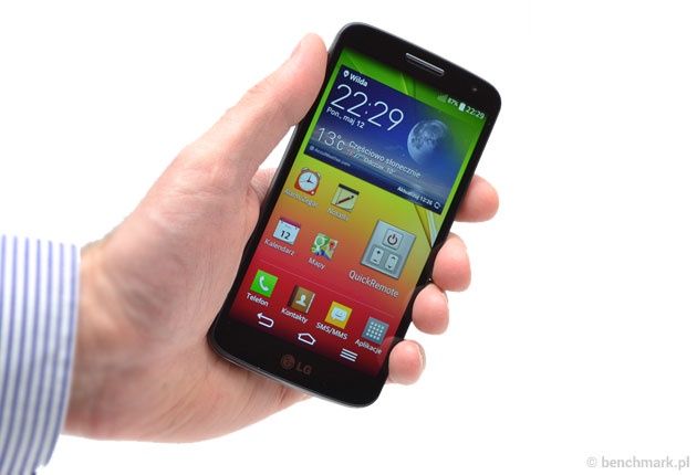 LG G2 mini  w ręce