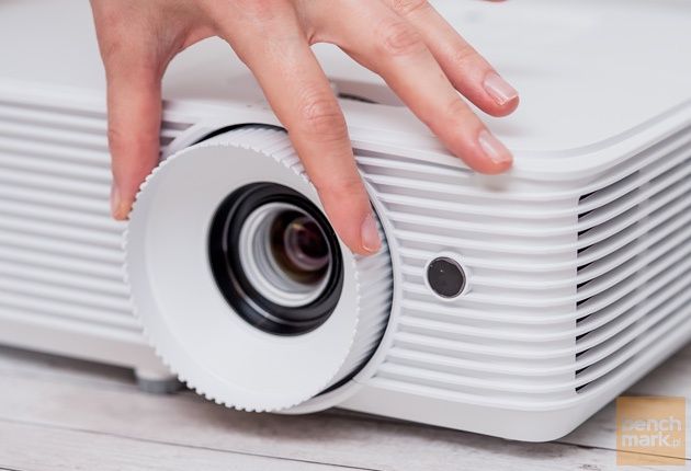Optoma HD27e regulacja ostrości