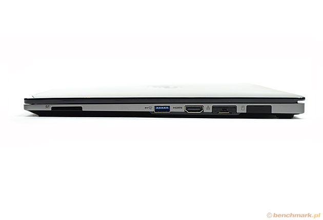 Fujitsu LifeBook U904 prawy bok