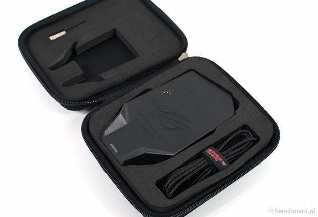 Asus ROG Spatha - zawartość futerału