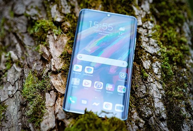 Huawei P30 Pro ekran pod kątem