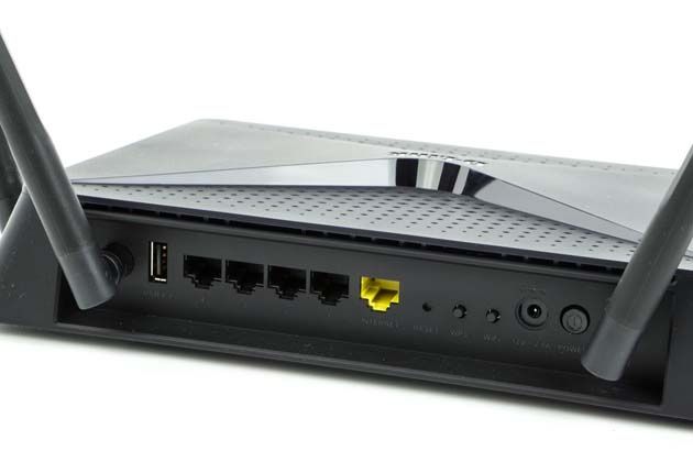 D-Link EXO AC2600 złącza
