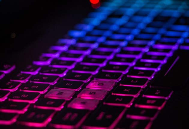 ASUS ROG Strix Scar II (GL704GW-EV002T)