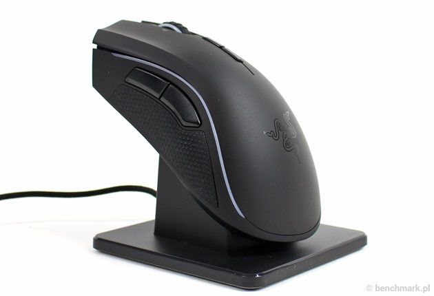 Razer Mamba Chroma - mysz na stojaku-ładowarce