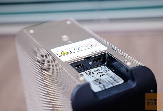 Sony Xperia Touch złącza