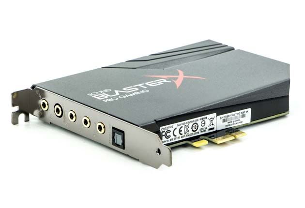 Creative Sound BlasterX AE-5 widok z boku