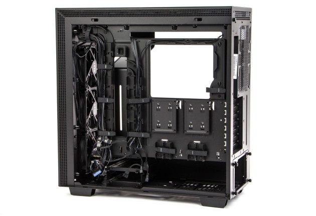 NZXT H700i okablowanie korytka