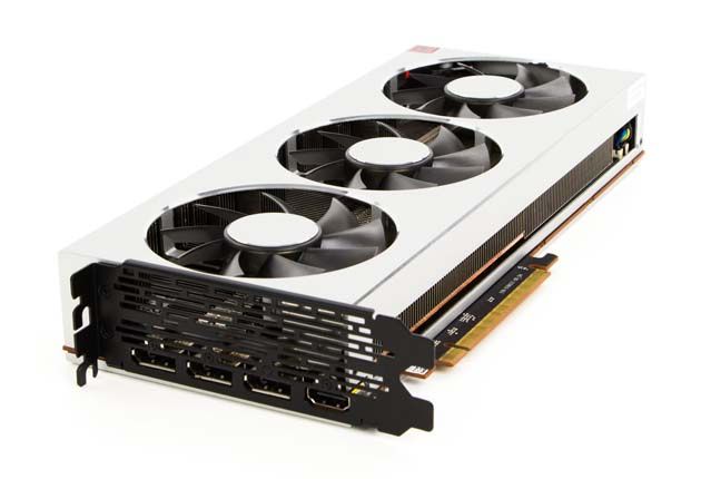 AMD Radeon VII - rzut izo
