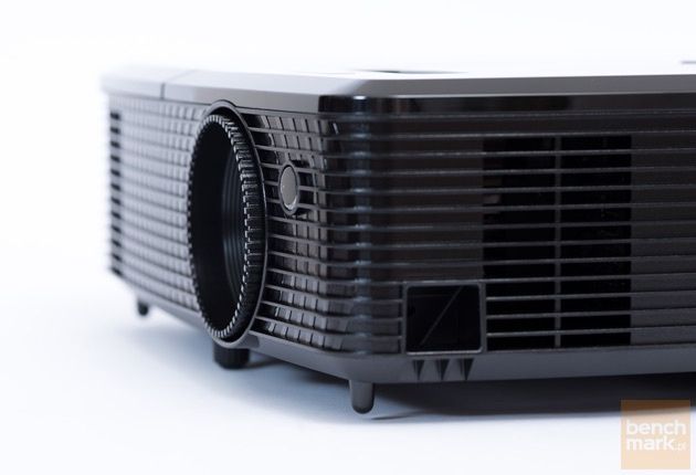Optoma HD142X wsunięty obiektyw