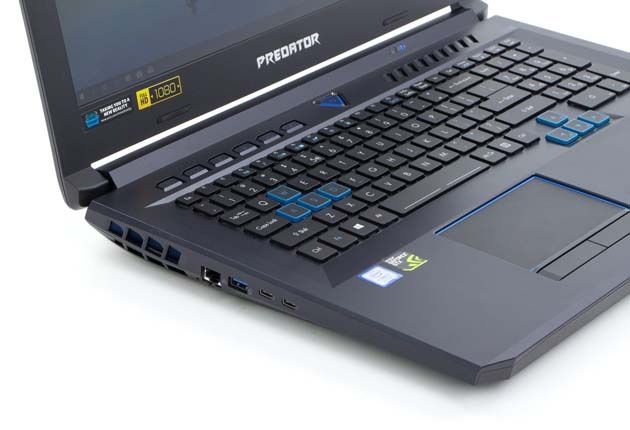Acer Helios 500 lewy bok