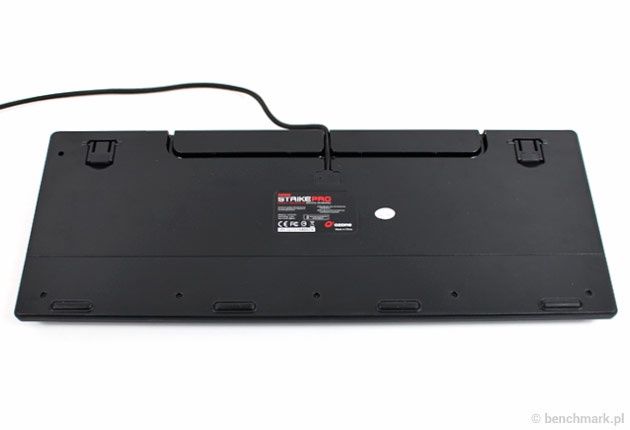 Ozone Strike Pro - prowadnice do kabla