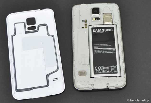 Samsung Galaxy S5 zdjęta obudowa