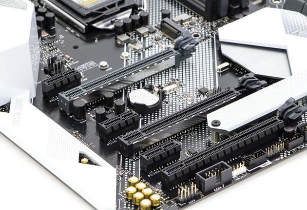 ASUS Prime Z390-A - sloty