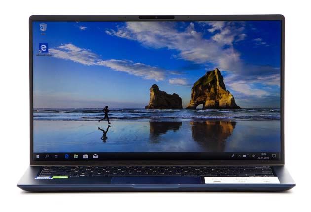Asus ZenBook UX433 przód