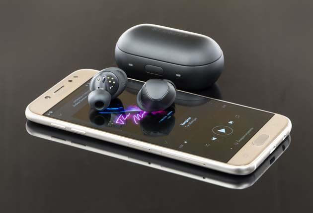 Samsung Gear IconX 2018 - sportowe słuchawki z Bluetooth i mikrofonem