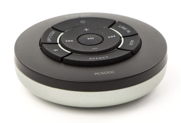 Edifier S70DB pilot zdalnego sterowania