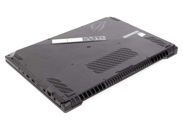 ASUS ROG Strix Scar II GL504 spód obudowy