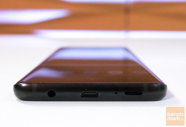 Samsung Galaxy S9+ dolna krawędź