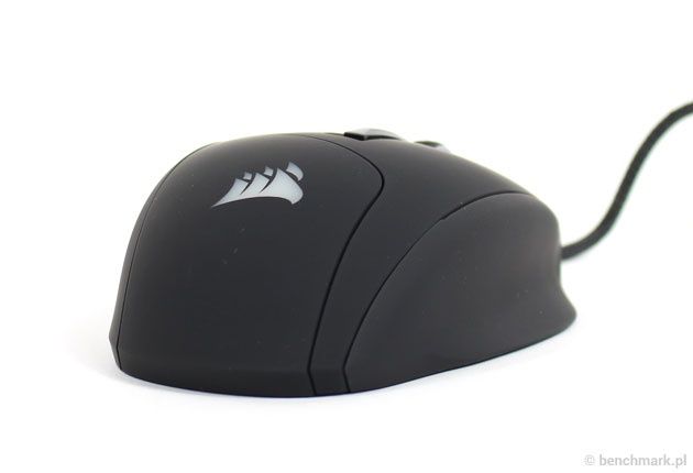 Corsair Sabre Optical RGB - zaokrąglona obudowa myszki