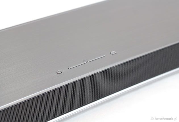 Samsung Curved Soundbar J8501 - przyciski